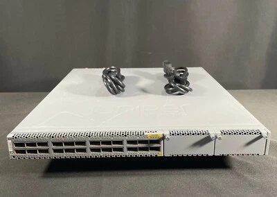 Conmutador Juniper QFX5100-24Q-AFO 24 puertos 40G QSFP+ con 2x fuente de alimentación - Envío el mismo día Foto 1 de 4