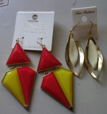 Lote Nena y Nuevos Pendientes Moda Rojo, Dorado, Beige Esmalte Perforado? Foto 1 de 4