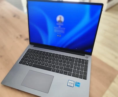 HUAWEI MateBook D16 | 16" Fullview Display | Intel Core i5-12450H | 16GB RAM - Immagine 1 di 2