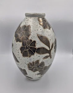 Large Contemporary Studio Pottery Floral White & Gunmetal Grey Vase 32cm - Picture 1 of 8