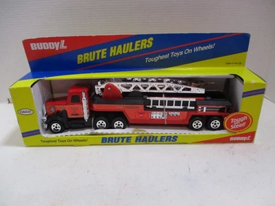 Motor de bombeiros Buddy L Peterbuilt nº. Caminhão de bombeiros 7 1989 Brute Haulers #2484 na caixa - Imagem 1 de 4