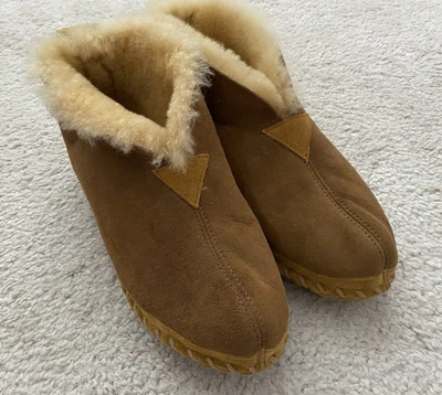 LL BEAN Men's WICKED GOOD LODGE CHUKKAS Shearling Slipper Moccasin  Boots Sz 7 - Image 1 of 4