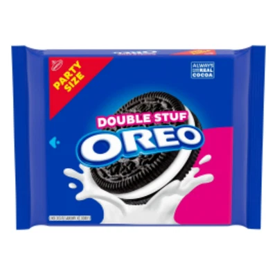Galletas sándwich de chocolate OREO Double Stuf, tamaño fiesta, paquete de 24,95 oz Foto 1 de 4