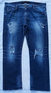 VTG GUESS ? Mens Straight Blue Jeans Distressed Medium Wash Meas 38x30 Tag 38x32 - Picture 1 of 11
