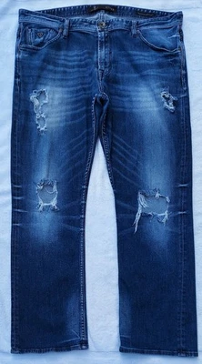 VTG GUESS ? Mens Straight Blue Jeans Distressed Medium Wash Meas 38x30 Tag 38x32 - Image 1 of 4