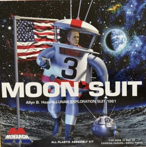 CultTVman MOON SUIT by Monarch 1:10 scale Plastic Kit with EXTRAS! NEW! - Picture 1 of 6