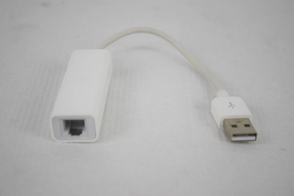 Apple MA034 56 Kbps Modem - Image 1 of 4