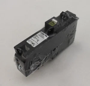 Square-D HOM120PCAFI Circuit Breaker - Picture 1 of 8