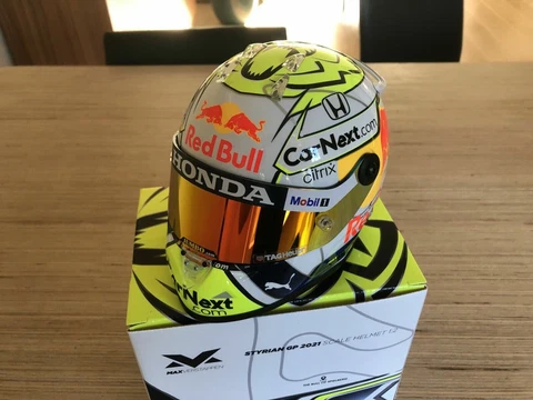 Max Verstappen Shop edition Austria 2021 F1 Red bull 1:2 Helmet Limited NEW Cover