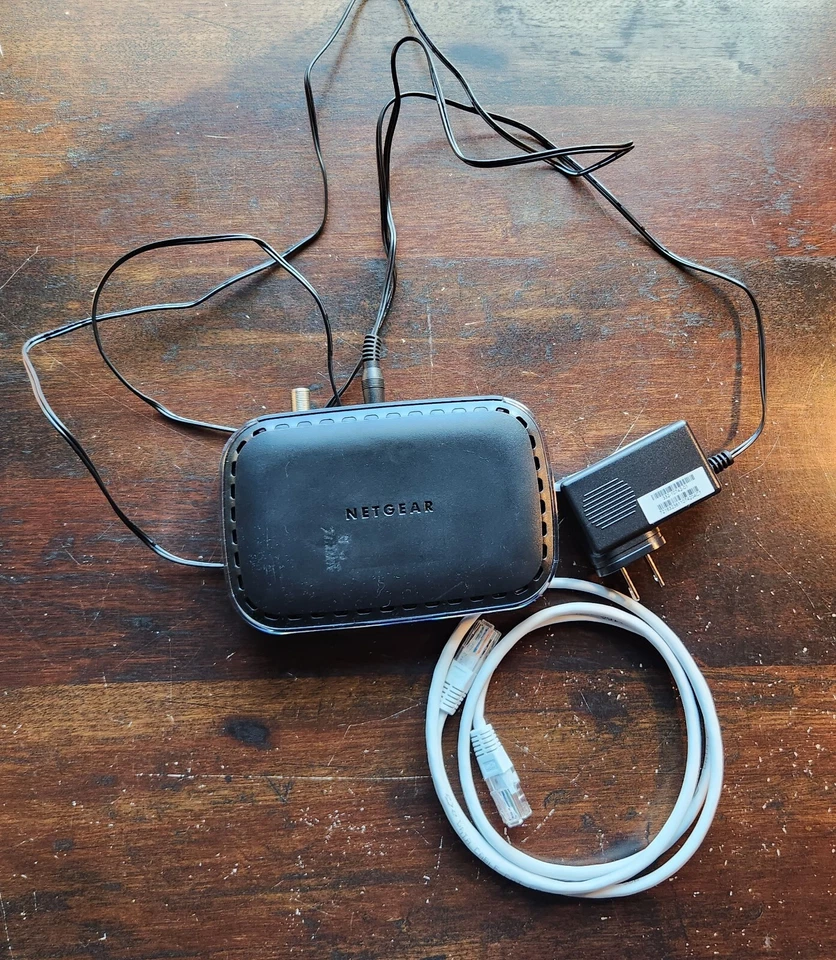 NETGEAR Cable Modem CM400 | For Cable Plans Up to 340 Mbps | DOCSIS 3.0 - Image 1 of 4