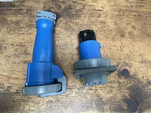 Hubbell 363C6W Pin & Sleeve Connector Pair Plug And Socket, NOS, Hinge Cover - Picture 1 of 17