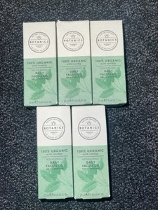 Botanics Daily Facial Oil 100% organic With rosehip 25ml  5x - Picture 1 of 1