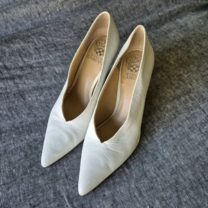 Vince Camuto White Leather Pumps Size 8 - Picture 1 of 4