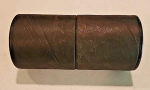 "Tube vintage d'expédition/stockage en carton avec extrémités métalliques 6,25" - Photo 1/8