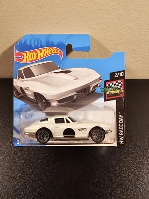 Hot Wheels 64 Corvette Sting Ray 2021 10/250 - Image 1 of 3