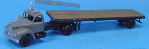 HO/HOn3 MACK B SERIES SEMI W/ FLATBED TRAILER KIT WISEMAN MODEL SERVICES CS-0004 - Picture 1 of 2