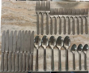 Oakleaf Stainles by Helmick / Ginkgo 18/10 Hammered Leaves At Tip Korea 31pc set - Bild 1 von 5