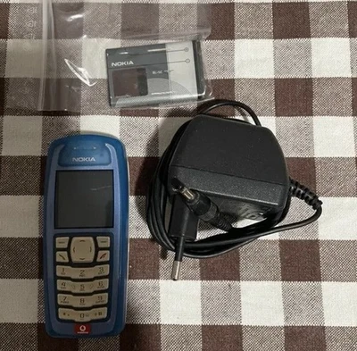 CELLULARE VINTAGE NOKIA 3100 BLU FUNZIONANTE - Immagine 1 di 4