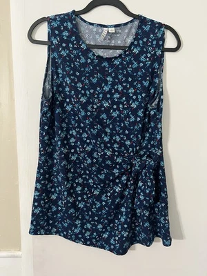 Blusa sem mangas azul e vermelha floral Elle tamanho grande - Imagem 1 de 4