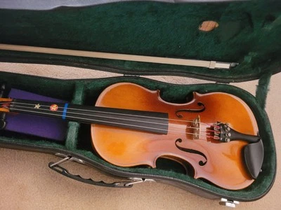 Antonius Stradivarius copia Faciebat Cremona 1713 violín/estuche y arco C2 Foto 1 de 4