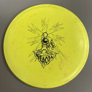 Disc Golf Gateway Full Turn Beacon Midrange Disc 175g yellow preowned - Picture 1 of 4