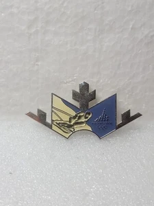 Torino Olympics 2006 NBC Downhill Skiing Winter Snowflake Enamel Pin Dual Clutch - Picture 1 of 5