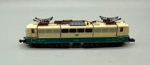 Locomotora eléctrica Minitrix escala N BR 151 turquesa-beige -usada - funciona - faltan piezas pequeñas - Imagen 1 de 3