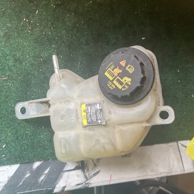2011-2012 Lincoln Mkz Radiator Coolant Overflow Expansion Tank Bottle L/21 - Image 1 of 4