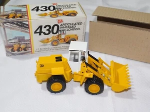 JCB 430 Articulated Wheel Loader NZG 1:35 Diecast Model #251 - Picture 1 of 6