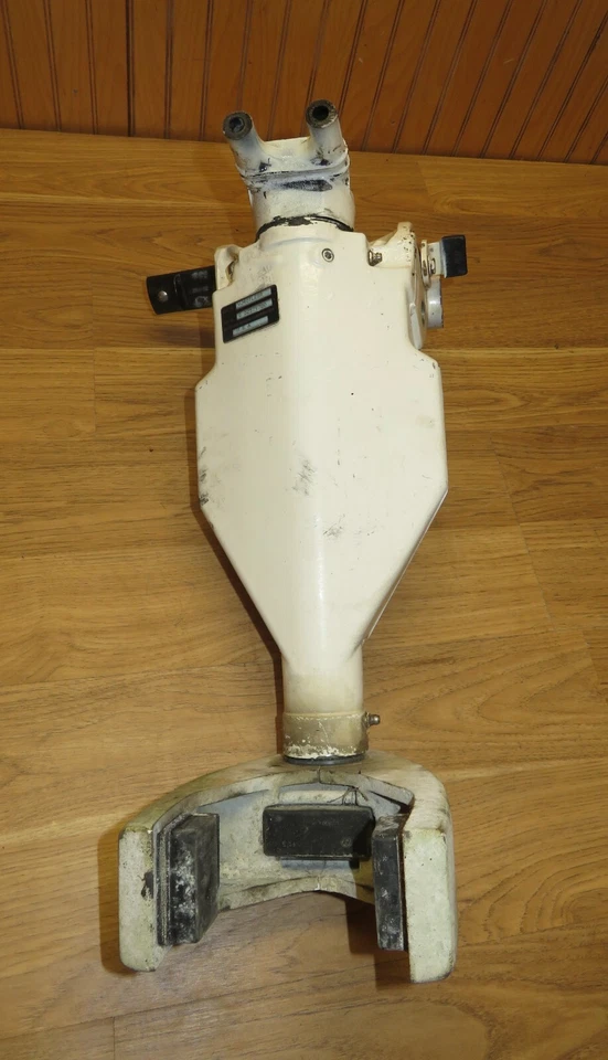 40 50 hp OMC Johnson Evinrude soporte giratorio y brazo de dirección pivote 1989-2001 Foto 1 de 4
