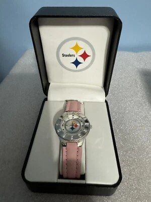 Reloj Pittsburgh Steelers NFL 2008 Avon Game Time para mujer correa de cuero rosa en caja Foto 1 de 4