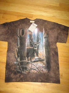 The Mountain Wildlife Art T-Shirt Weißschwanzhirsch braun Batik Large Baumwolle - Bild 1 von 5