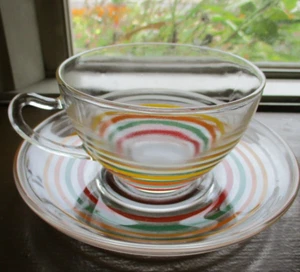 Taza de café y platillo vintage de vidrio a rayas arco iris - Imagen 1 de 6