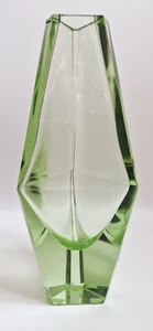 Vitange Murano Glass Green Faceted Vase - Picture 1 of 13