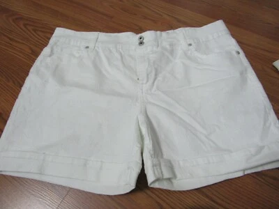 STYLE & CO, PANTALÓN CORTO MUJER NUEVO BLANCO ALGODÓN PUÑOS CON ESTRELLAS ELEVADAS, TALLA 18 Foto 1 de 4