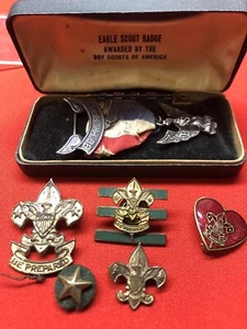 Vintage 1925-1926 Robbins 1b Eagle Scout Sterling Badge Medal + 6 Scouting Pins - Picture 1 of 15