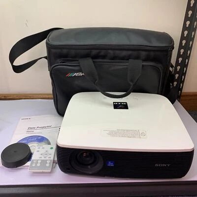 Sony VPL-EX4 3LCD Projector With Remote Manual + Carry Bag - Image 1 of 4