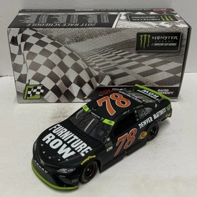 Martin Truex Jr 2017 fila de muebles Chicago Win 1/24 1 de 793 Lionel Diecast Foto 1 de 4