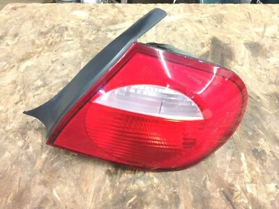 2004 dodge neon tail light ( passenger ) 2003-2005 - Image 1 of 2