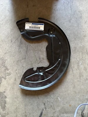 2012-2016 Lincoln Navigator Brake Dust Shield Left Front 9L1Z-2K005B - Image 1 of 2