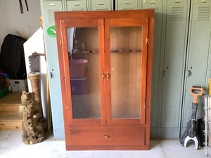 Solid wood Rifle Cabinet (6 Gun) - Picture 1 of 10