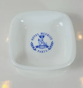 Vintage Meurice Hotel Paris France Opalex Milk Glass Trinket/Jewelry/Soap Dish - Bild 1 von 5