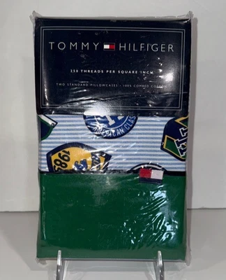 2 fundas de almohada TOMMY HILFIGER CHANDLER NVH rayas tamaño estándar verde azul nuevas en paquete Foto 1 de 4