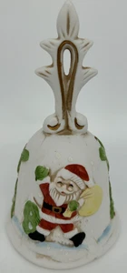 Campana Santa Delivering Presents in Snow 5,375" ~ Campana de cerámica decorativa - Imagen 1 de 5