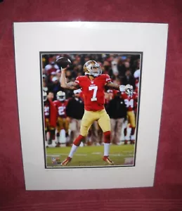 Colin Kaepernick Pass 2013 NFC Playoffs-Matted 20x16 Official NFL Numbered Print - Picture 1 of 7