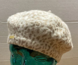 CALVIN KLEIN CREME COLOR ANGORA BLEND BERET, TAN ANIMAL PRINT.   VERY CUTE!  07 - Picture 1 of 3