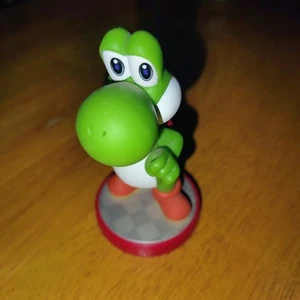 Yoshi Nintendo Amiibo Super Mario Bros Series Tested Great Stocking Stuffer - Picture 1 of 6