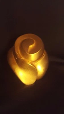 Donna Karan New York 24 K Pressed Vintage Perfume RARE Collectible Fragrance - Image 1 of 4