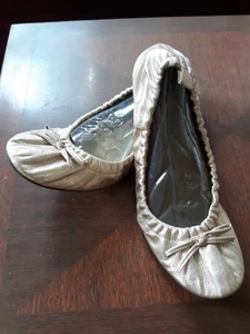 GAP Metallic Gold Stretch Leder Ballerinas mit Schleife Damengröße 8 - Bild 1 von 5