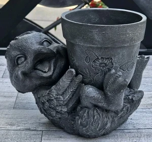Maceta gris de resina para pato bebé acostado - Imagen 1 de 13